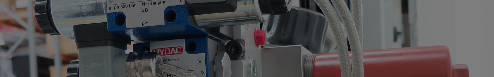 Lift-Lowering Manifold