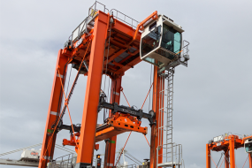 Easy and quick solution to get straddle carrier hydraulic steering just right Easy and quick solution to get straddle carrier hydraulic steering just right